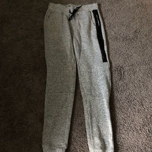 Men’s jogger size small